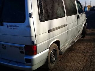 Volkswagen T4 caravela foto 1