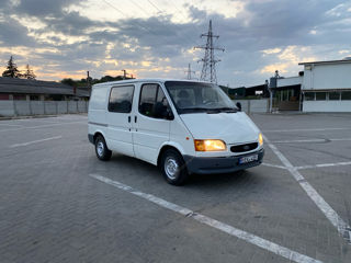 Ford transit 6 locuri