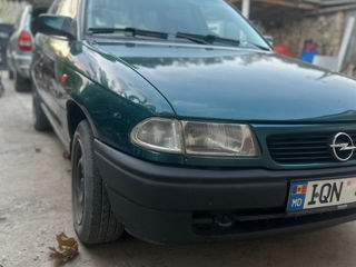 Opel Astra foto 2