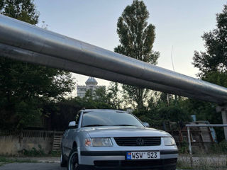 Volkswagen Passat foto 3