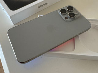 Iphone 15 Pro Max 256 GB foto 2