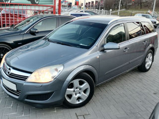 Opel Astra foto 2