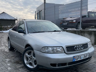 Audi A4 foto 2