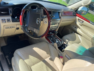 Lexus LX Series foto 7