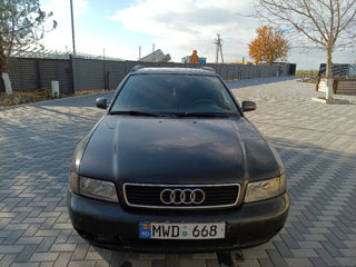 Audi A4 foto 5