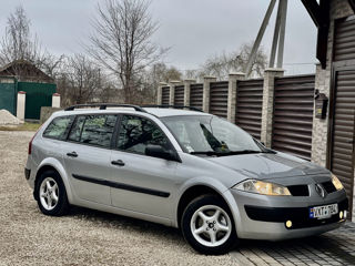 Renault Megane foto 2