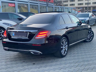 Mercedes E-Class foto 3