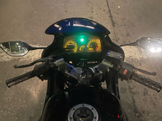 Kawasaki GPZ 500 S foto 4