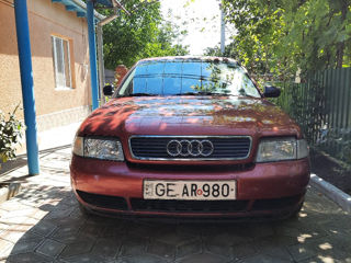 Audi A4 foto 1