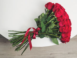 Super ofertă! Trandafiri rosii 60 cm la super pret, de la 20 lei foto 1