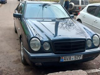 Mercedes E Class foto 7