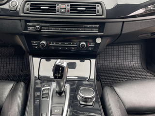 BMW 5 Series foto 7