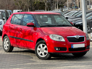 Skoda Fabia foto 1