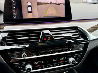 BMW 5 Series foto 18