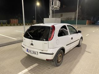 Opel Corsa foto 4