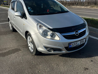 Opel Corsa foto 2