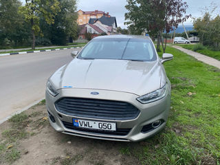 Ford Fusion foto 4