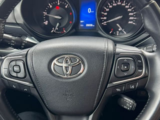 Toyota Avensis foto 9