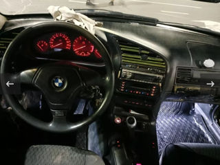 BMW 3 Series foto 4