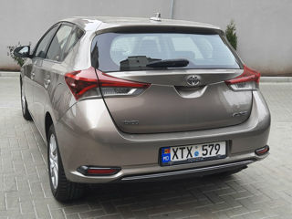 Toyota Auris foto 3