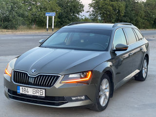 Skoda Superb foto 5