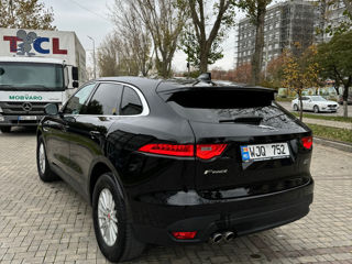 Jaguar F-PACE foto 6