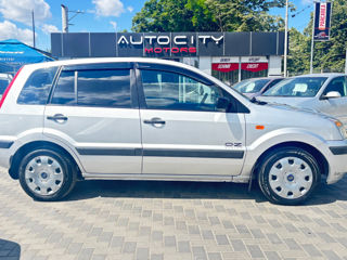 Ford Fusion фото 2