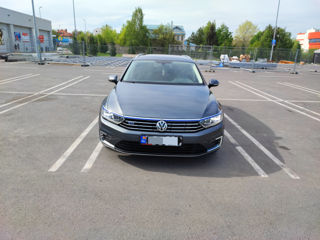 Volkswagen Passat foto 2