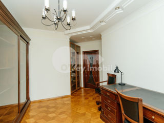 Apartament cu 4 camere, 173 m², Centru, Chișinău foto 17