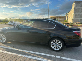 BMW 5 Series foto 8