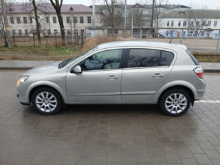 Opel Astra foto 4