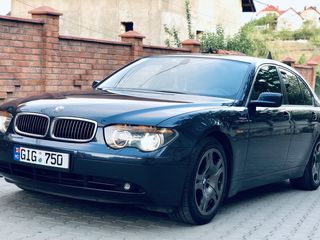 BMW 7 Series foto 1