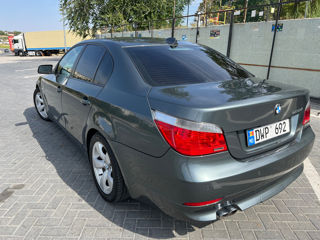 BMW 5 Series foto 4