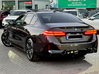 BMW 5 Series foto 5