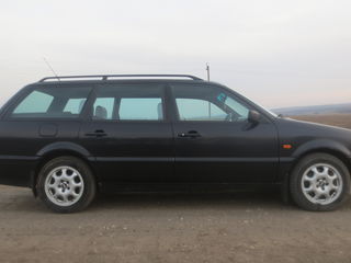 Volkswagen Passat foto 1