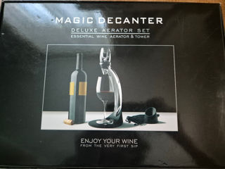 Aerator set pentru vin.