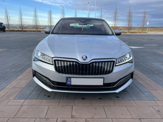 Skoda Superb foto 2