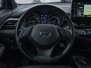 Toyota C-HR foto 11