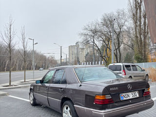 Mercedes E-Class foto 4