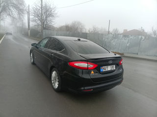 Ford Fusion foto 3