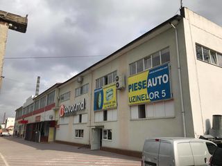 ARENDA !  Oficii , magazin,depozit  .