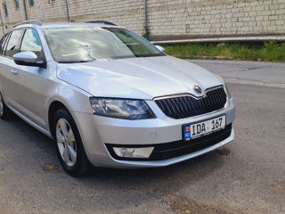 Skoda Octavia foto 2