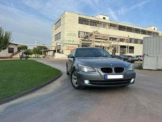 BMW 5 Series foto 2