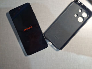 Продам redmi note 13 в отличном состоянии на 256gb,но зависит на Fastboot