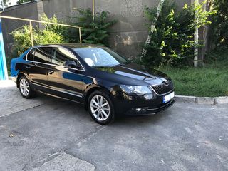 Skoda Superb foto 1