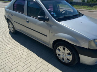 Dacia Logan foto 2