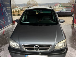 Opel Zafira foto 6