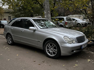 Mercedes C-Class