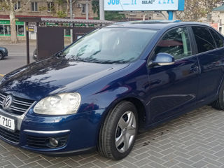 Volkswagen Jetta foto 2