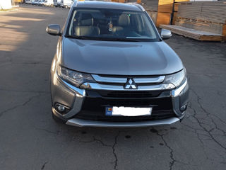 Mitsubishi Outlander foto 4